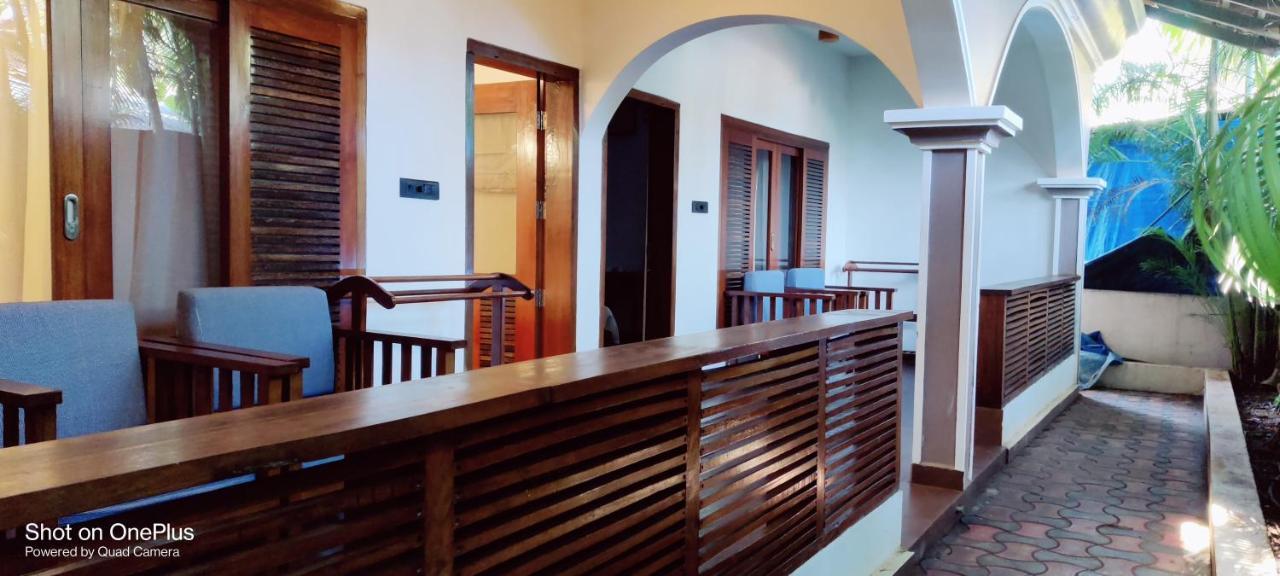 Dunhill Beach Resort Агонда Экстерьер фото