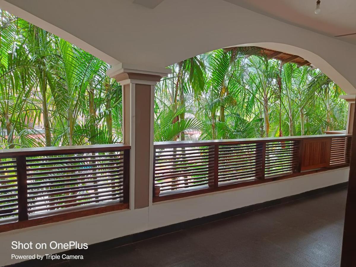 Dunhill Beach Resort Агонда Экстерьер фото
