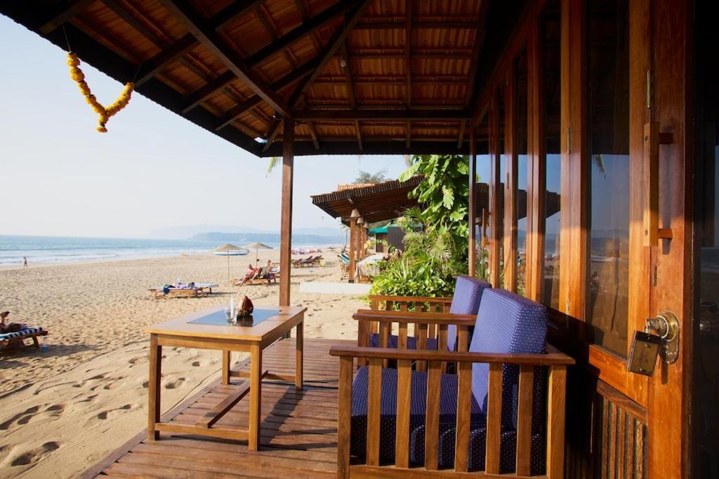 Dunhill Beach Resort Агонда Экстерьер фото