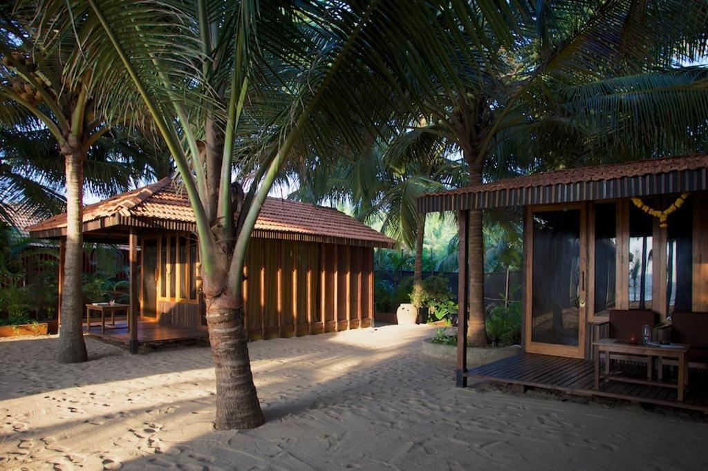 Dunhill Beach Resort Агонда Экстерьер фото