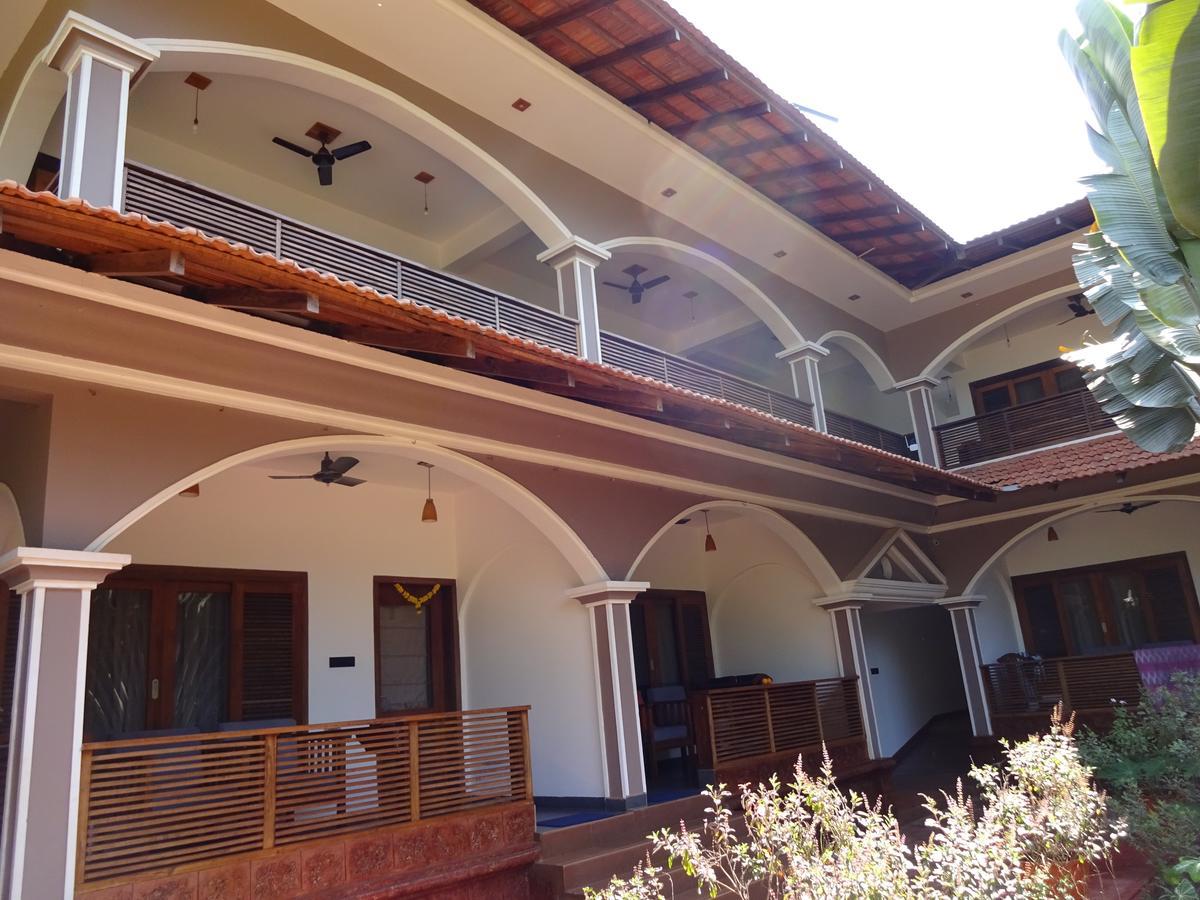 Dunhill Beach Resort Агонда Экстерьер фото