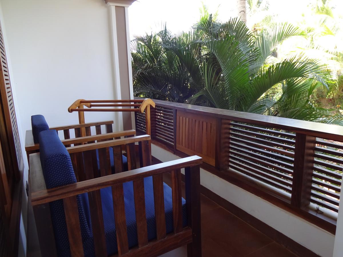 Dunhill Beach Resort Агонда Экстерьер фото