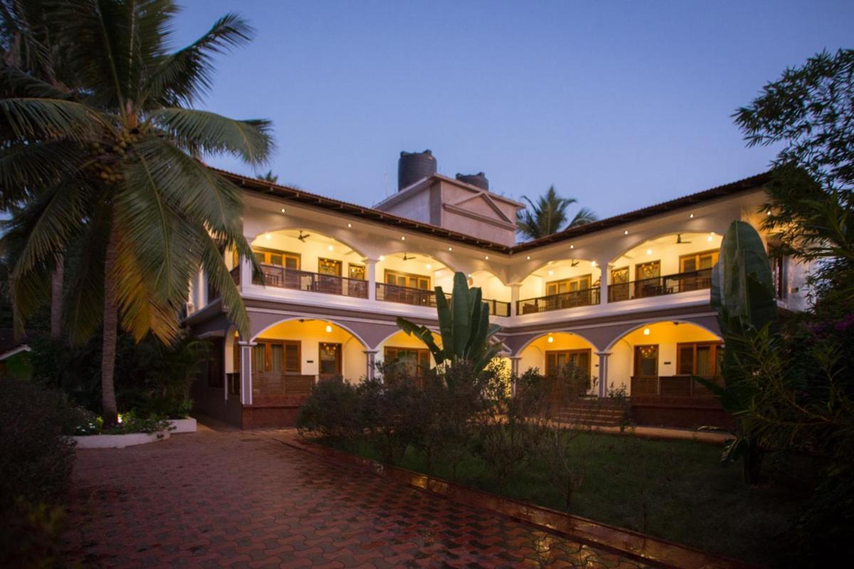 Dunhill Beach Resort Агонда Экстерьер фото